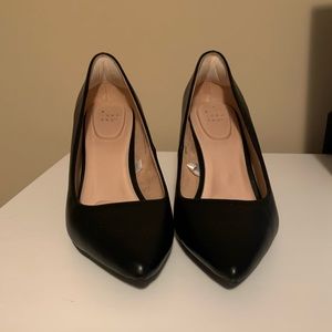Black Pumps 10W